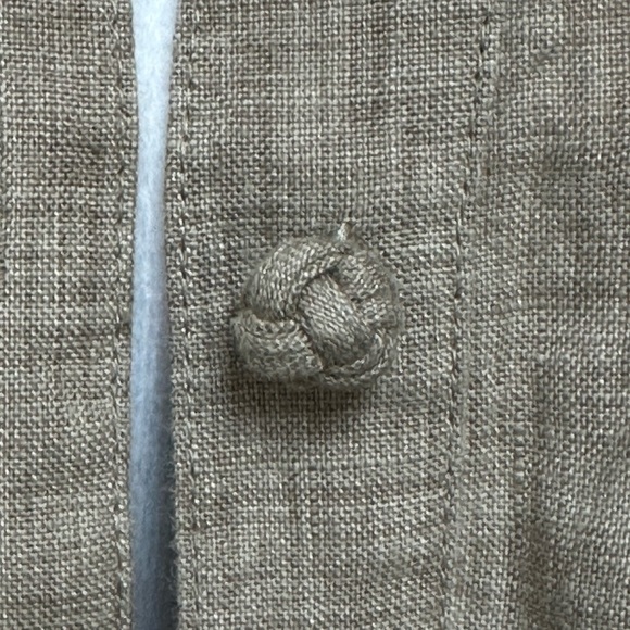 J Jill Shirt Cardigan Women 100% Linen Beige Lightweight Lagenlook Knot Buttons - Picture 7 of 10